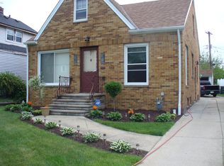6423 Monmouth Dr, Parma, OH