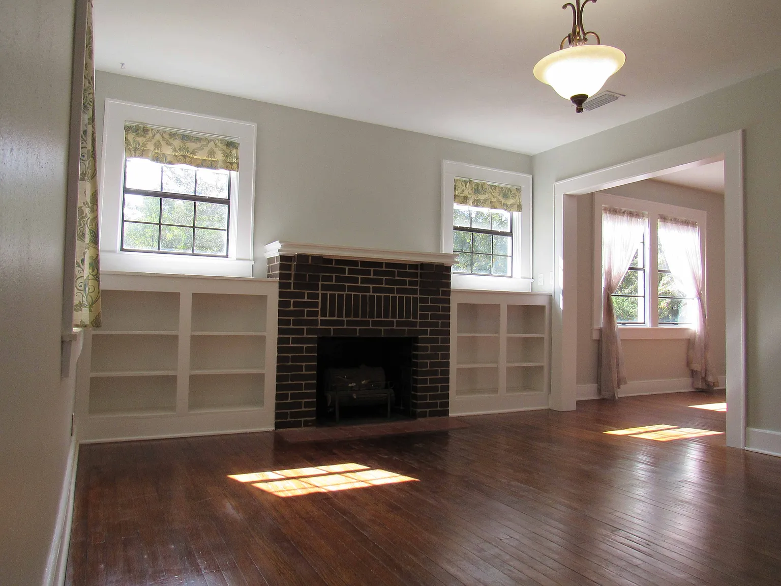 1401 Brown Avenue - 1 — Photo 2