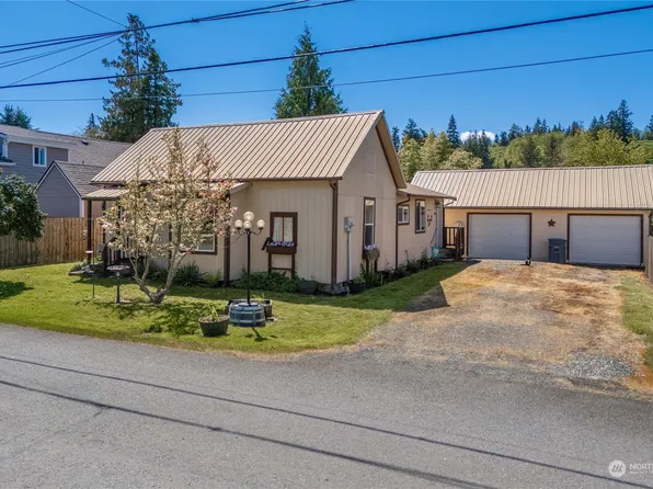 212 Adams Avenue S, Eatonville, WA 98328