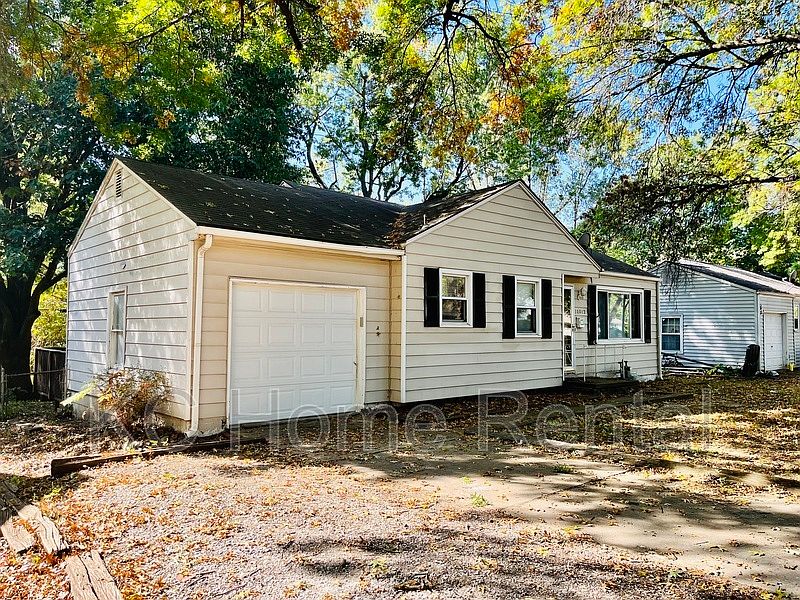 10813 E 58th Ter, Raytown, MO 64133 Zillow