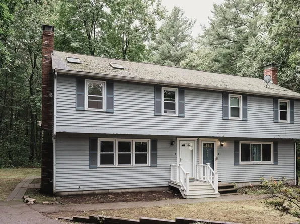 7 Ledgeville Ave #A, Foxboro, MA 02035