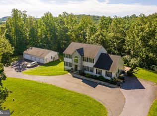 919 Connor Ct, Sinking Spring, PA 19608