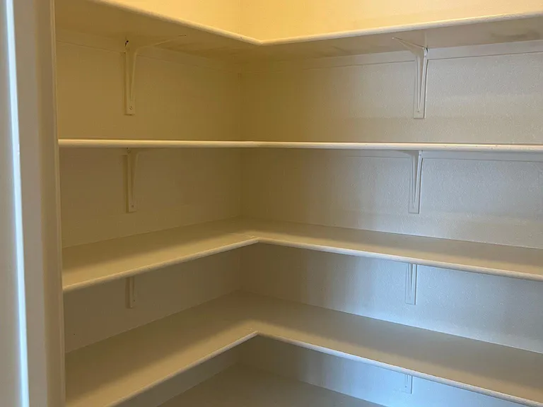 379 W Beckman Ct — Photo 14