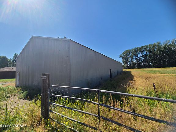 5th image of 280 Duffy Rd