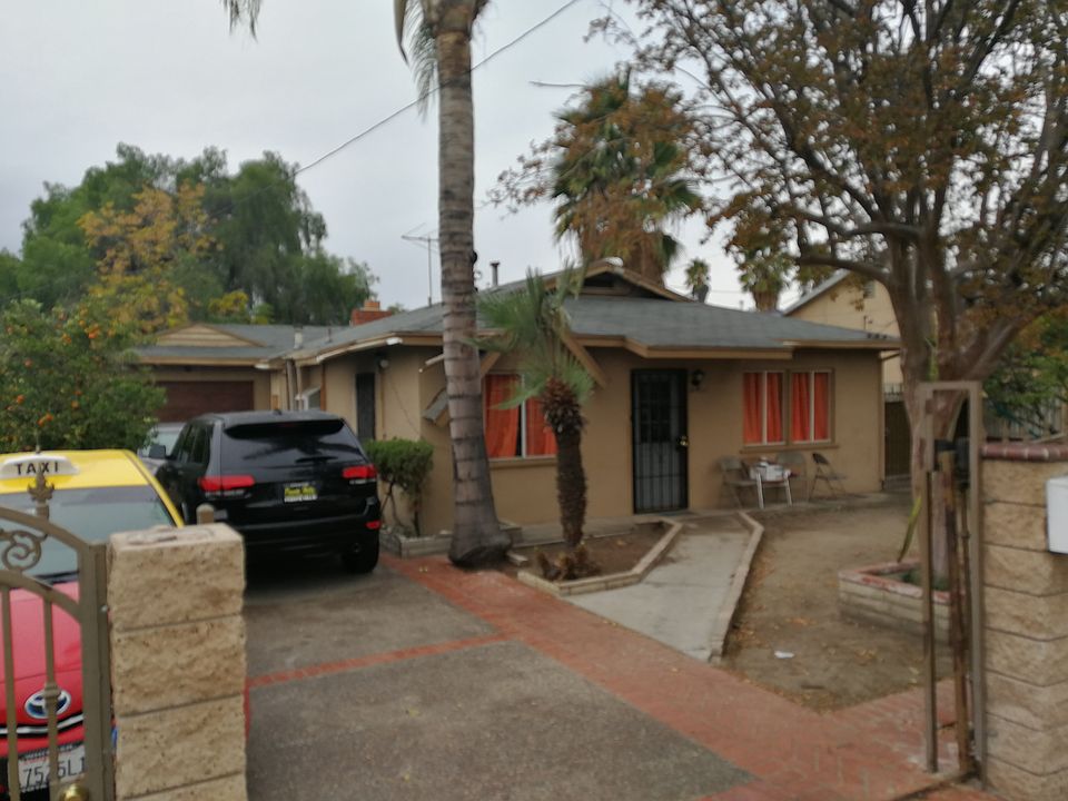 1st image of 4151 Harlan Ave