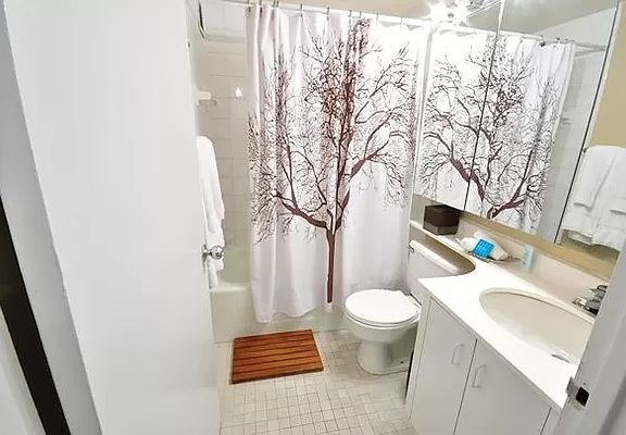 5th image of 150 W 51st St #12