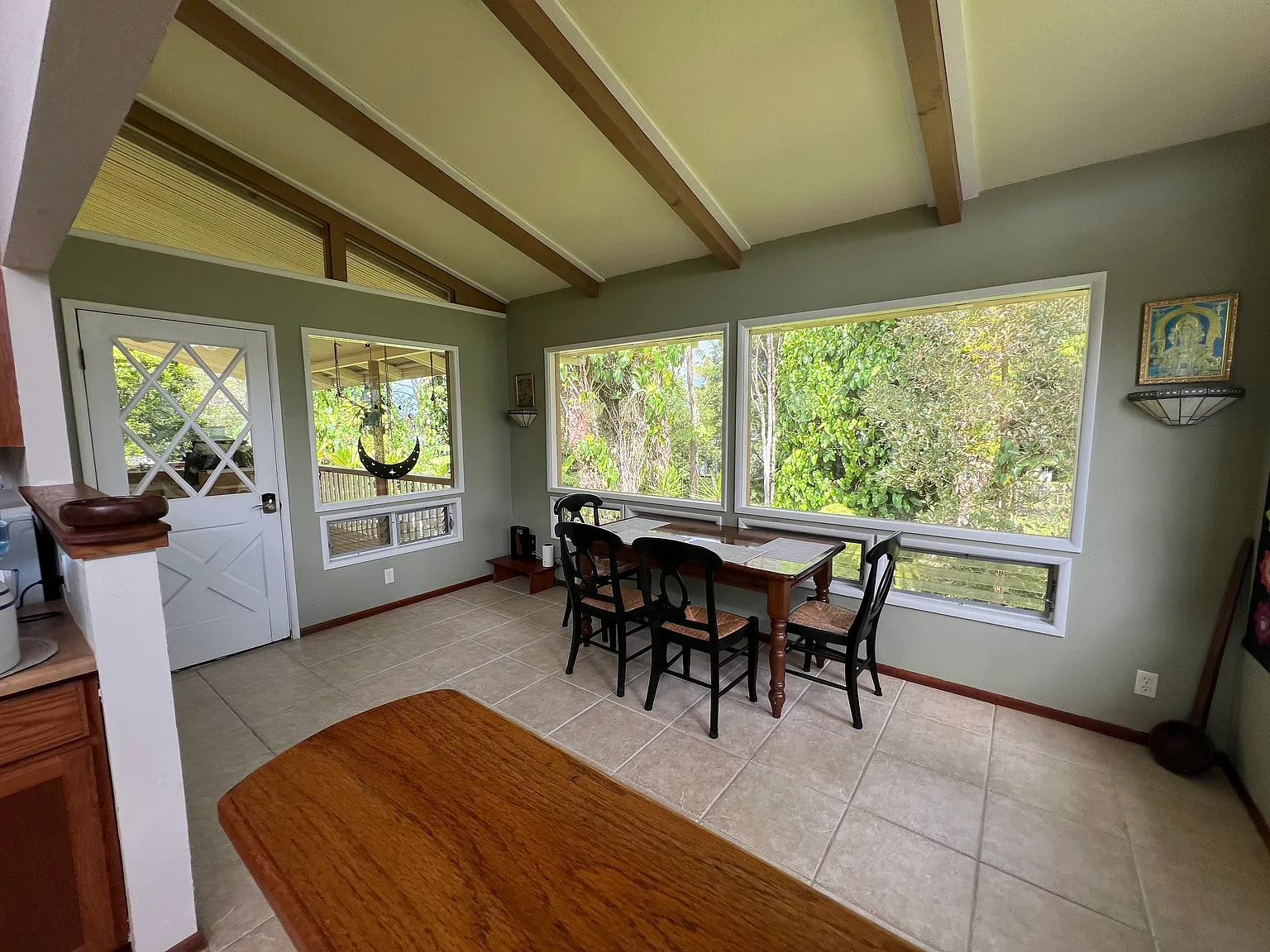 3 bed, 1608 sqft, $2,450 — Photo 3