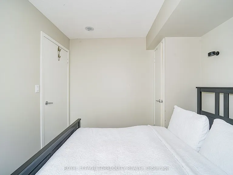 397 Front St W #2907 — Photo 12