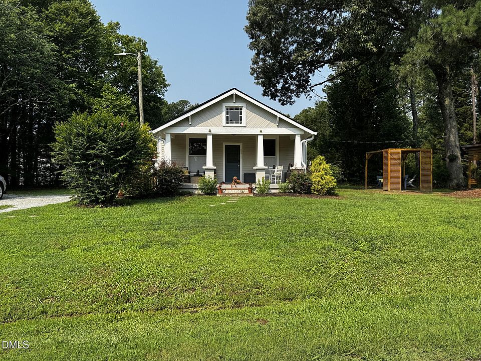1st image of 627 Cedar Grove Rd