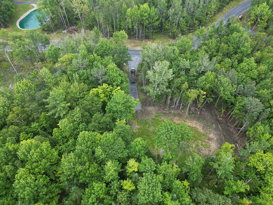 1st image of 2 Tumbledown Lane