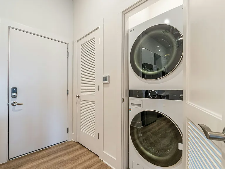 112 Rogers St NE #601 — Photo 21