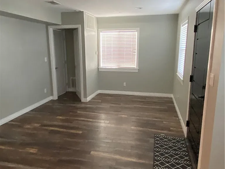 1431 S Beacon St — Photo 36