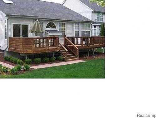 2nd image of 301 Lake Meadow Dr