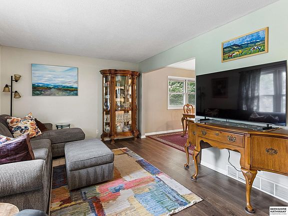 5th image of 1806 Mayfair Dr