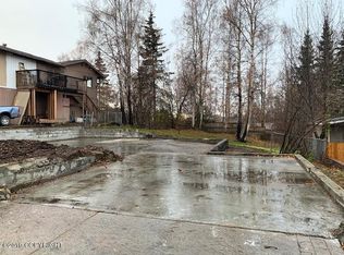 5320 Tudortop Cir, Anchorage, AK 99507
