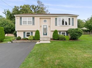 20 Falmouth St, Johnston, RI 02919