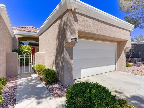 4th image of 8632 Desert Holly Dr