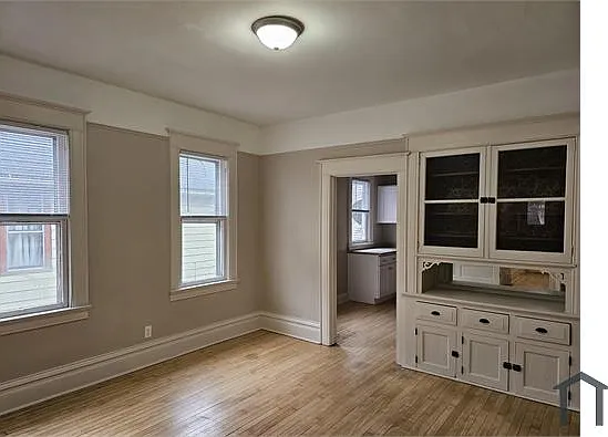 1025 S 37th St — Photo 12