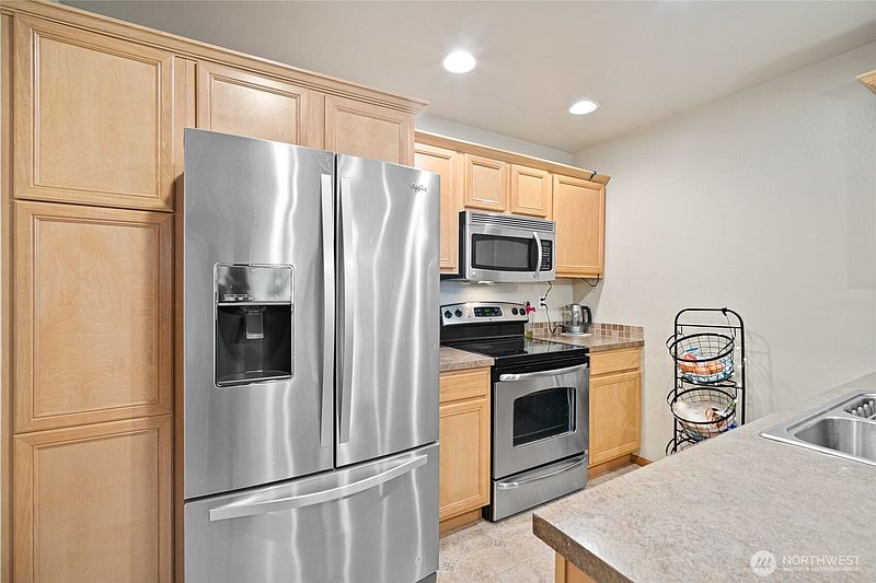 3rd image of 1223 Spruce Circle #B