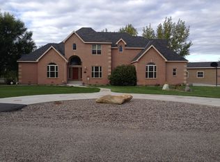 1088 N Ponderosa Ln, Worland, WY 82401
