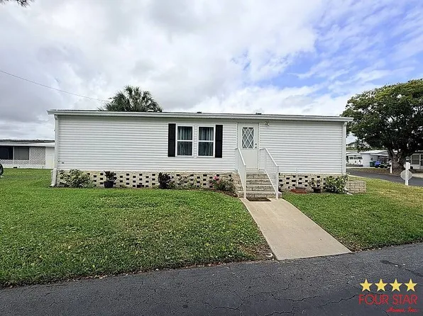 1263 Carriage Dr, Daytona Beach, FL 32119