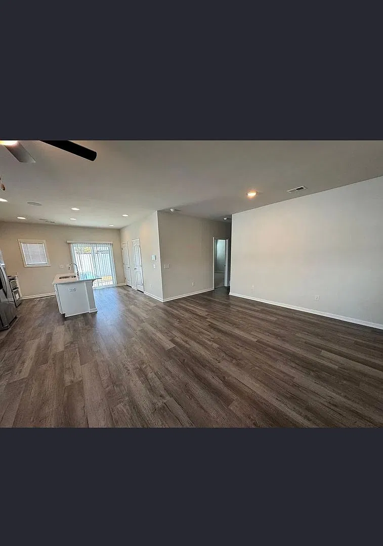 West Florence 4 bedroom, 3 bath home — Photo 4