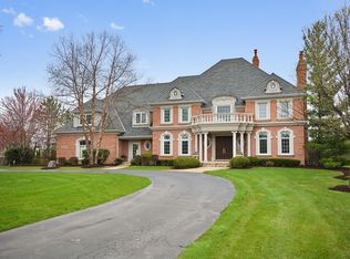 36W420 Hunters Gate Rd, St Charles, IL 60175