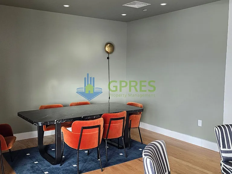 3725 Butler St — Photo 12