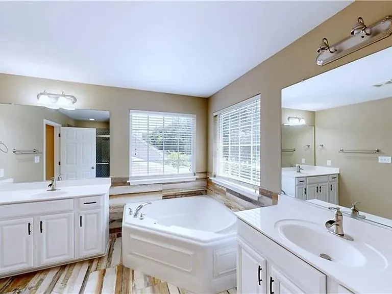 3048 Sycamore Point Trl — Photo 29