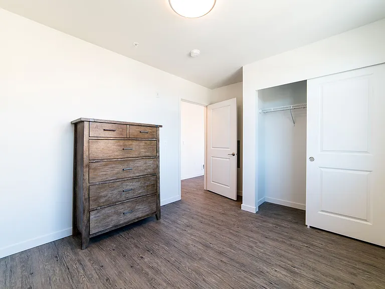 123-4th Apts — Photo 56