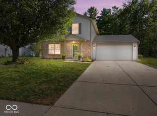 905 Governors Ln, Shelbyville, IN 46176