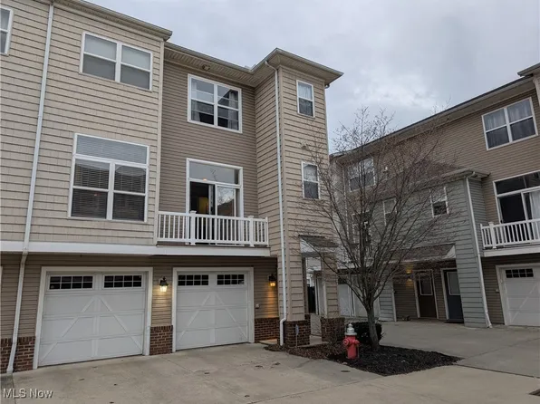 5507 Saint Stephens Ct, Cleveland, OH 44102