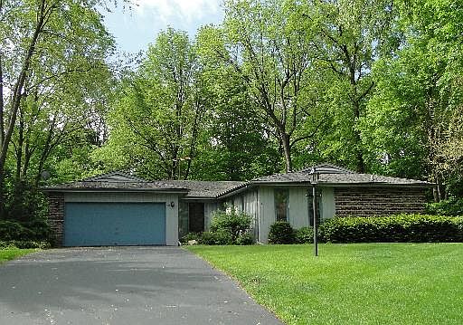 1st image of 305 E Shady Dr