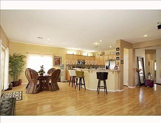 4th image of 1423 Yeager Ave