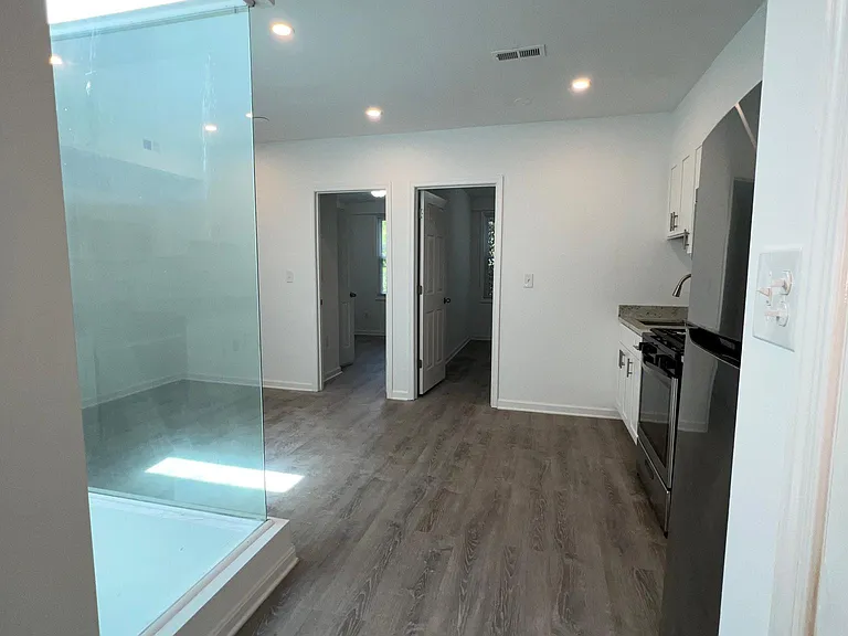 1646 F St NE #1 — Photo 20