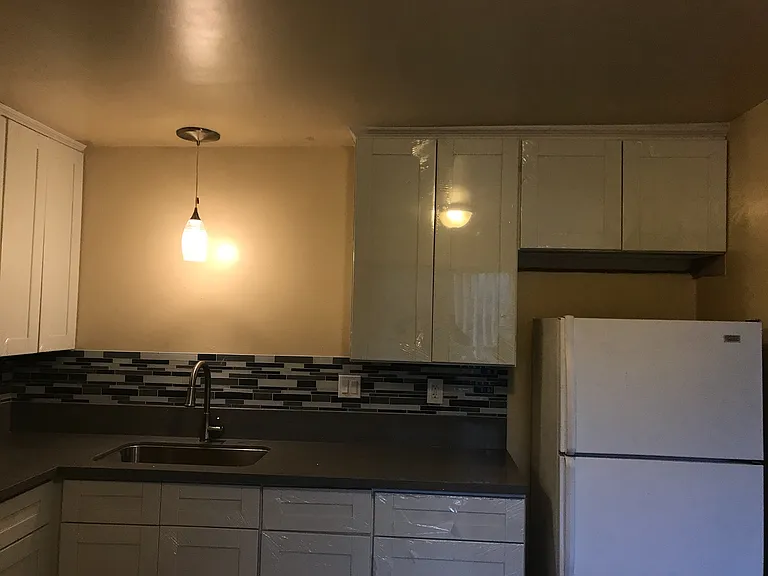 642 Lemar Park Dr #4 — Photo 6