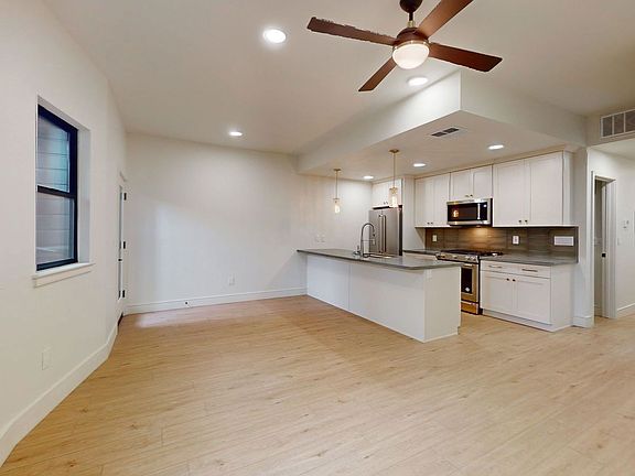 3rd image of 1465 Clay St #1