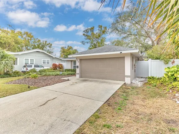 125 Young Pl, Lakeland, FL 33803