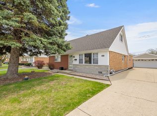 6937 Stanford Dr, Bridgeview, IL