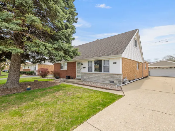 6937 Stanford Dr, Bridgeview, IL 60455