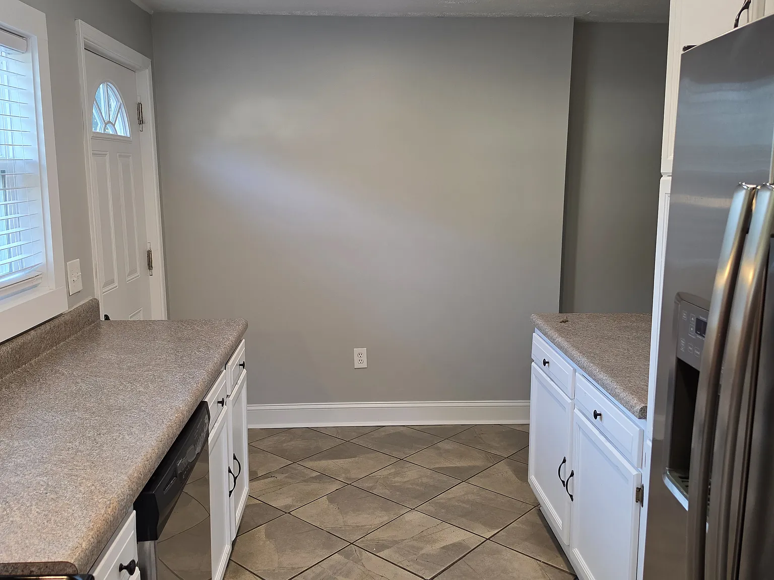 111 Utah Ave — Photo 1