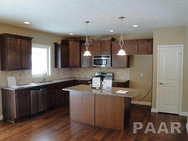 1st image of 6902 N Ironwood Dr