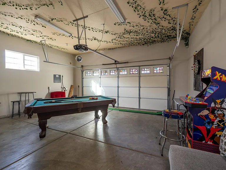 4980 Surrey Ct — Photo 23