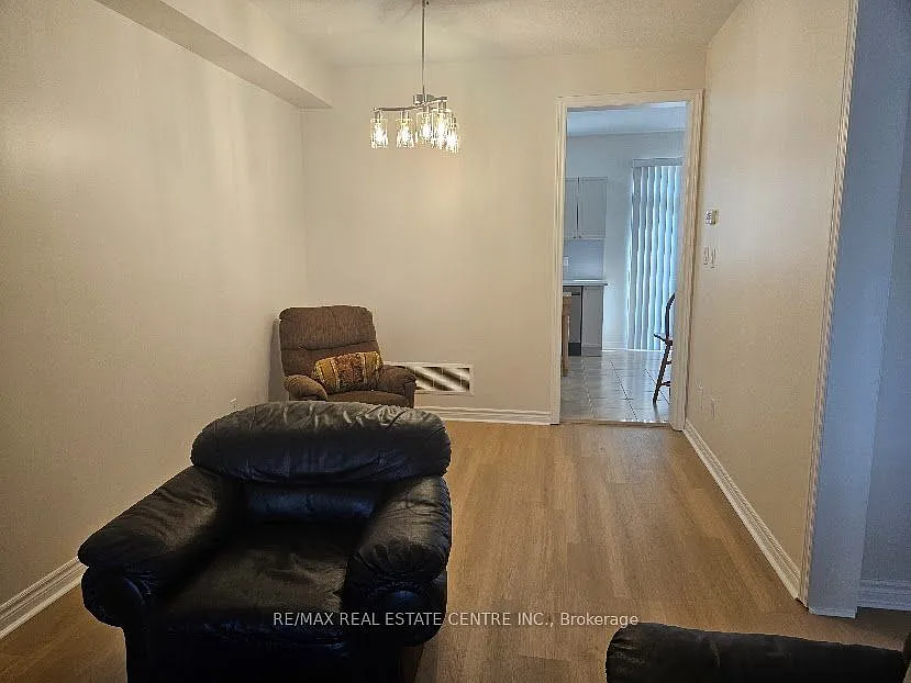 3 bed, $2,850 — Photo 3