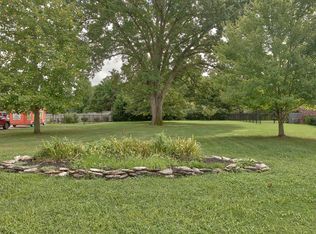 1527 Winterberry Dr, Murfreesboro, TN 37130