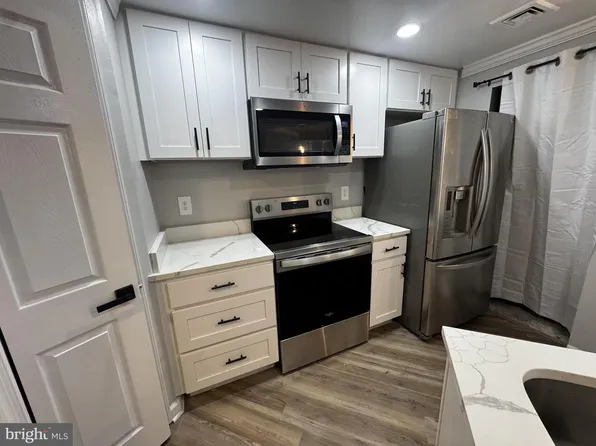 2725 Connecticut Ave NW APT 303, Washington, DC 20008