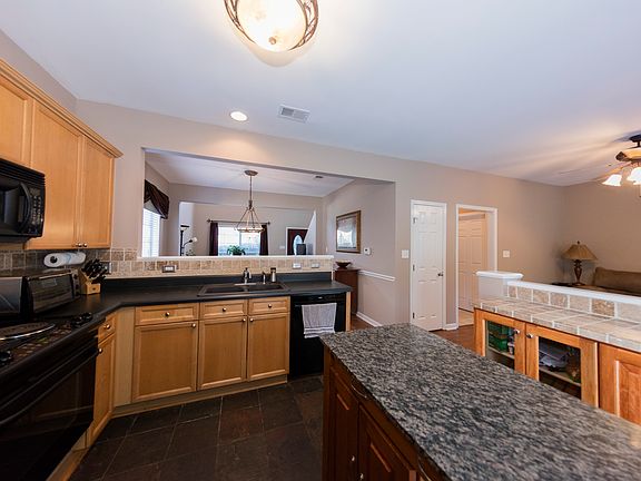 4th image of 235 Forest Lakes Dr