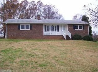 143 Pete Foster Rd, Mocksville, NC 27028
