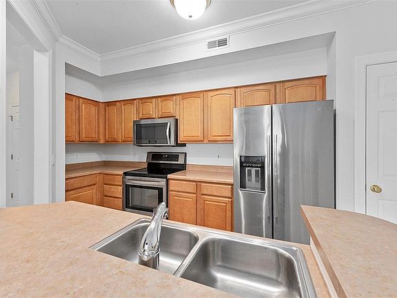 4th image of 13101 Mill Crossing Ct APT 304