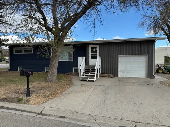 670 Benton Ave #1, Shelby, MT 59474